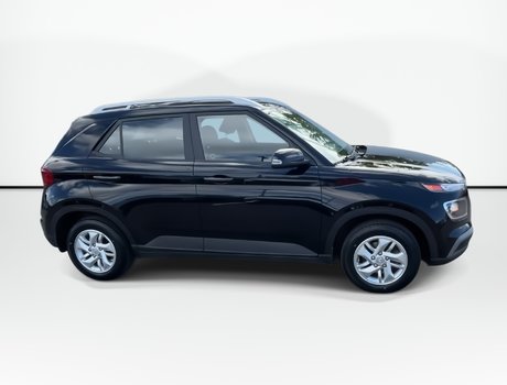 2023 Hyundai Venue Preferred | Cam | HtdWheel | Warranty to 2028