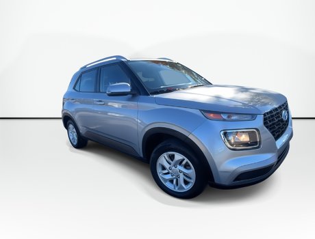 2025 Hyundai Venue Preferred | Cam | USB | Warranty to 2030