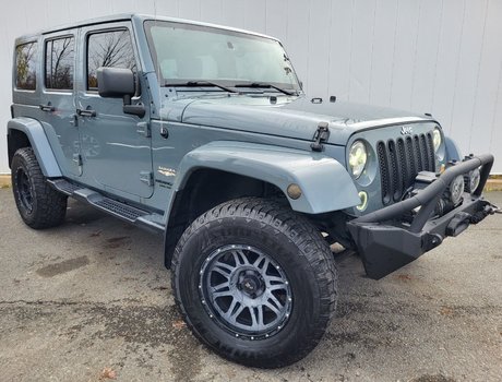 2014 Jeep Wrangler Unlimited Sahara | Leather | Nav | USB | Bluetooth