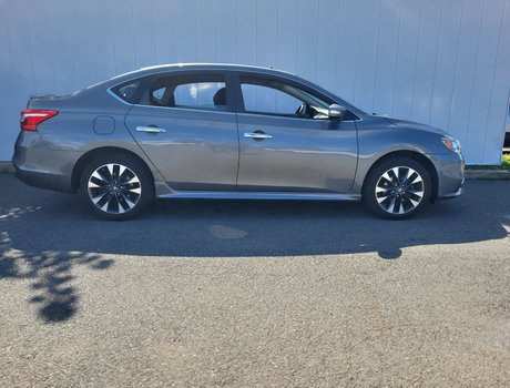 2016 Nissan Sentra SR | SunRoof | Cam | USB | HtdSeats | Bluetooth