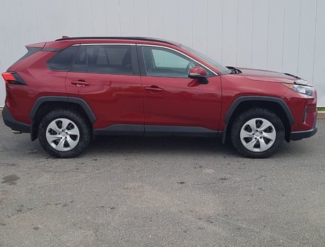 2020 Toyota RAV4 LE Cam | USB | Htd. Seats | Bluetooth | Keyless