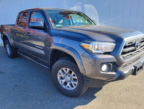 2016 Toyota Tacoma SR5 | Cam | USB | Bluetooth | Keyless | Cruise