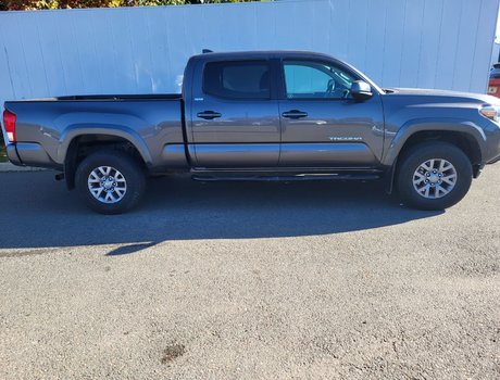 2016 Toyota Tacoma SR5 | Cam | USB | Bluetooth | Keyless | Cruise