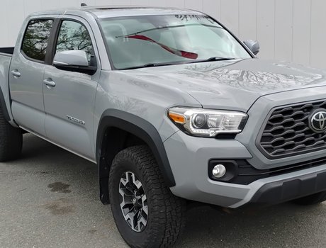 2020 Toyota Tacoma Leather | SunRoof | Nav | Cam | USB | HtdSeats