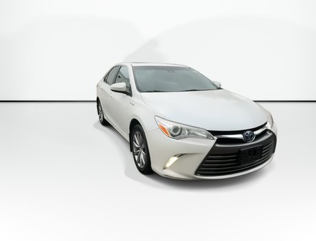 2017 Toyota Camry Hybrid XLE | HEV | Leather | Roof | Nav