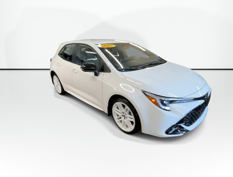 2026 Toyota Corolla Hatchback FX Series | ROOF HTDSTS | CAM | WARRANTY
