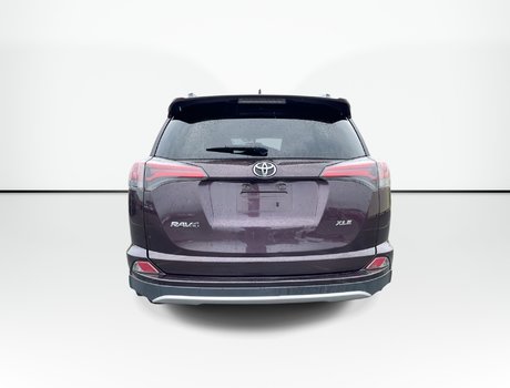 2016 Toyota RAV4 XLE | Heated Seats | Keyless | Backup Cam