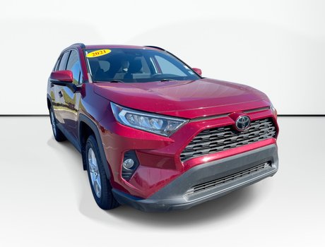 2021 Toyota RAV4 XLE | bluetooth | keyless entry | cam