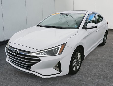 2020 Hyundai Elantra Preferred w/Sun & Safety Package | Roof | Cam