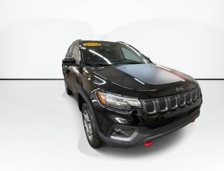 2022 Jeep Compass Trailhawk | Leather | Roof | NAV | Cam | USB