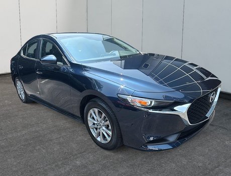 2024 Mazda Mazda3 GX | Cam | USB | HtdSeats | Bluetooth | Keyless