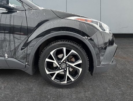 2019 Toyota C-HR Limited | Leather | Cam | USB | Bluetooth | Cruise