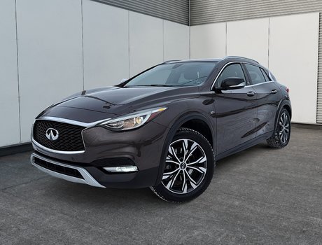 QX30