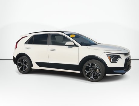 2024 Kia Niro SX Hybrid | Leather | Roof | Nav | Cam | USB