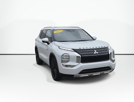 2023 Mitsubishi Outlander PHEV SEL | Leather | PanoRoof | Nav | Cam | HtdSeats