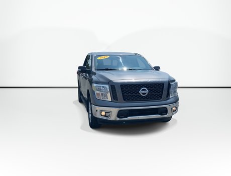 2019 Nissan TITAN SV | HTD SEATS | BACK UP CAM | 4WD