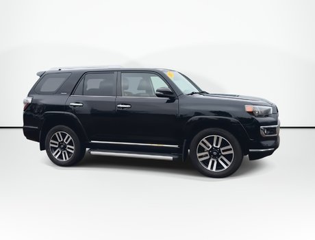 2017 Toyota 4Runner SR5 | Leather | Roof | Nav | Cam | HtdWheel