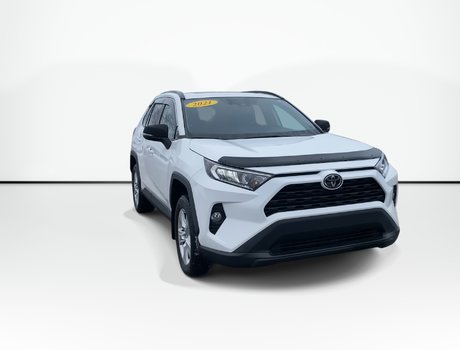 2021 Toyota RAV4 XLE | AWD | Bluetooth | CAM | USB