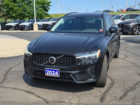 2024 Volvo XC60 B5 Plus Dark Theme