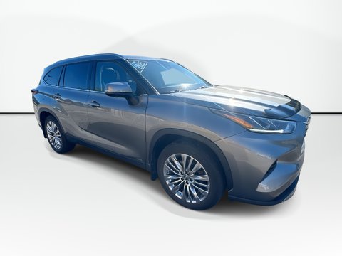 2025 Toyota Highlander Hybrid Platinum | Roof | Cam |  Warranty to 2030