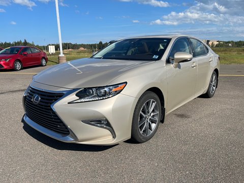 2017 Lexus ES 300h