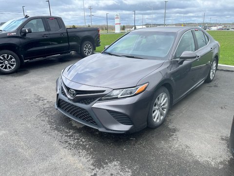 Toyota Camry  2019