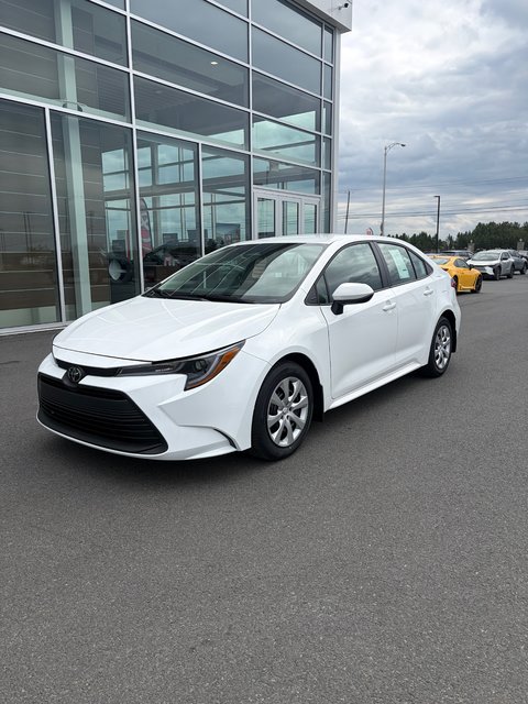 Toyota Corolla LE 2026