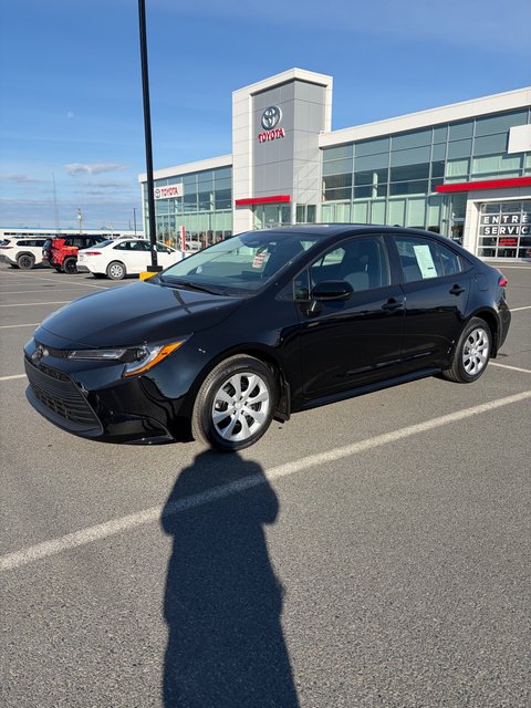 Toyota Corolla LE 2026