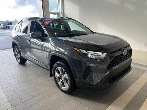 Toyota RAV4 Hybrid XLE 2023