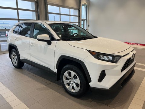 Toyota RAV4 LE 2024