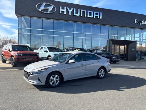 Hyundai Elantra Essential 2023