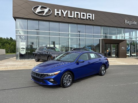 2025 Hyundai Elantra Preferred IVT
