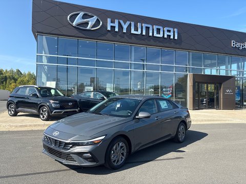 2025 Hyundai Elantra Preferred IVT