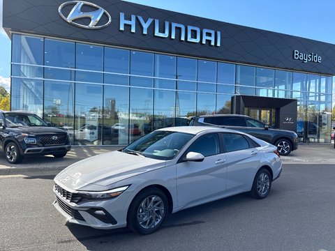 2025 Hyundai Elantra Preferred IVT