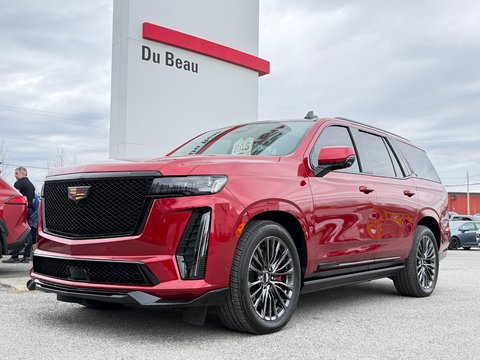 Cadillac Escalade V-SERIES / AWD / 682 HP / ROUGE RUBIS  / BAS KILOMETRAGE / VEHICULE RARE 2023