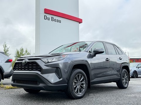2025 Toyota RAV4 LE AWD / MAGS / HITCH / AUBAINE !! /