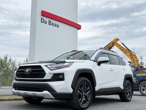 2025 Toyota RAV4 TRAIL AWD / PEA 18-09-30=100KM / HITCH / WOW !! /