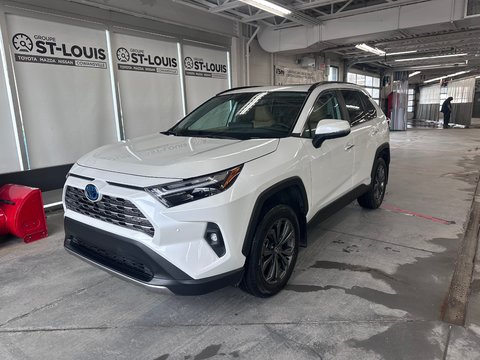 Toyota RAV4  2024