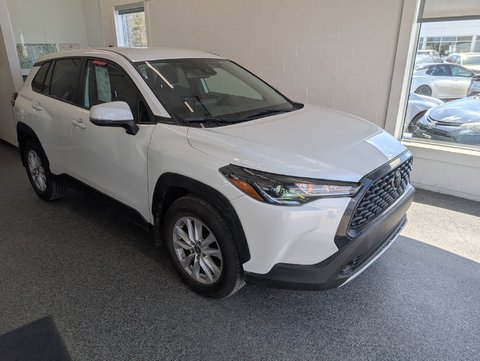 2022 Toyota Corolla Cross LE AWD,