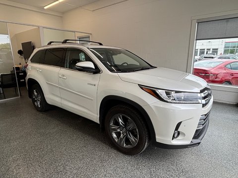 2017 Toyota Highlander Hybrid Limited AWD,