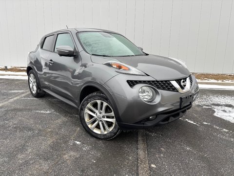 2016 Nissan Juke SL | Leather | SunRoof | USB | Bluetooth | Keyless