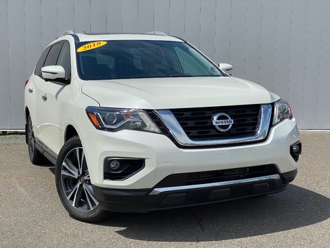 2018 Nissan Pathfinder Platinum | SunRoof | Leather | 7-Pass | Cam | USB