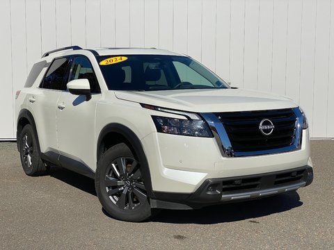 2024 Nissan Pathfinder SV | 3rd row | Cam | AdpCruise | Warranty to 2029