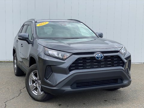 2023 Toyota RAV4 HYBRID LE | Cam | USB | Cruise | Warranty to 2028