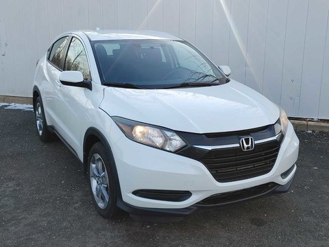 2017 Honda HR-V LX | 6-Spd | Cam | USB | HtdSeats | Bluetooth