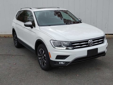 2021 Volkswagen Tiguan United | Roof | Cam | USB | Heated Seats