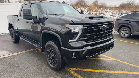 2024 Chevrolet Silverado 2500HD LT | Diesel | Lthr | Roof | Warranty to 2029