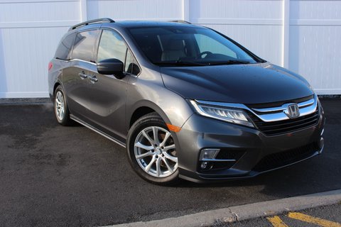 2019 Honda Odyssey Touring | Leather | Roof | Cam | HtdSeats | Aux