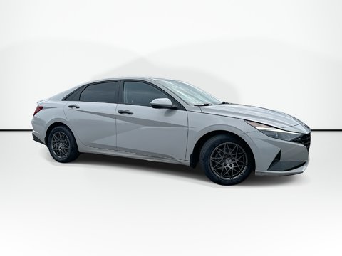 2022 Hyundai Elantra Preferred | Roof | Tech | Cam | HtdSeat | Keyless