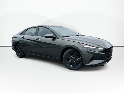 2023 Hyundai Elantra Preferred Tech | Roof | Cam | Warranty to 2028